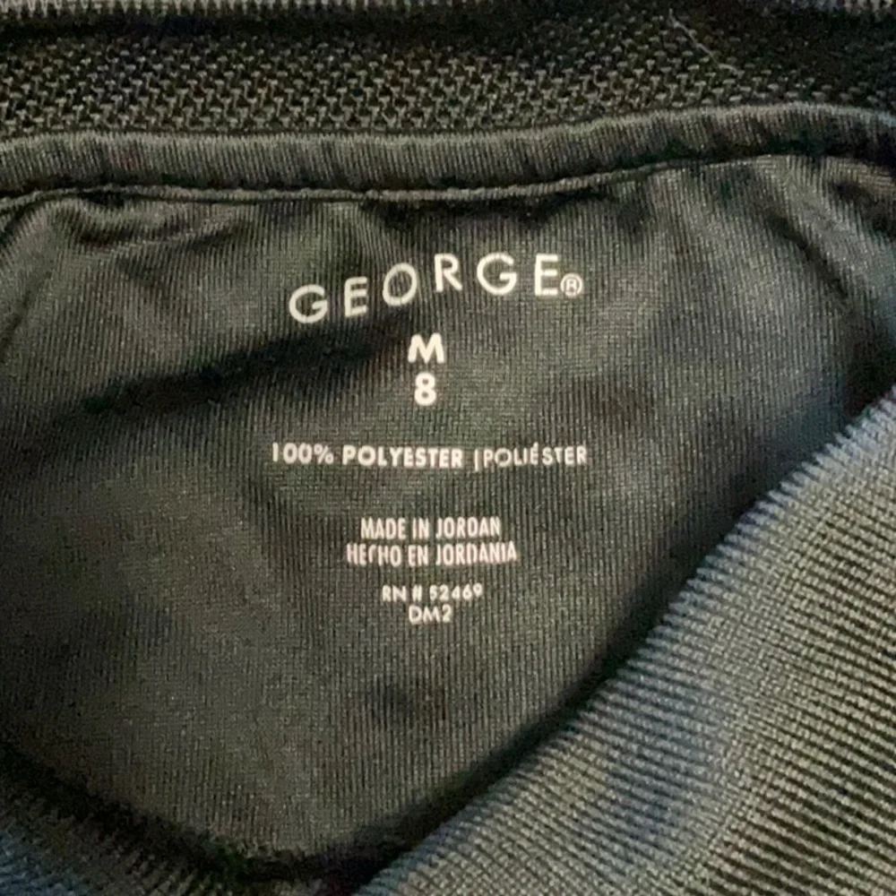 George - Picture 3 of 4